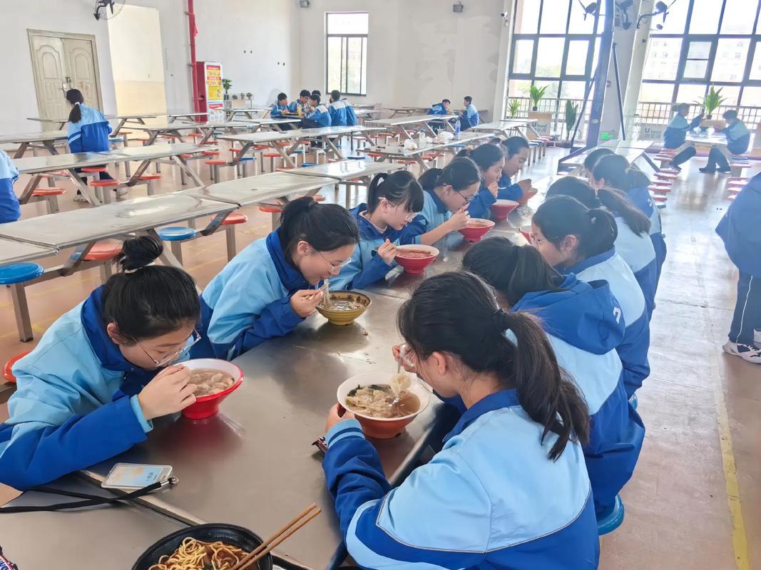 《學(xué)校食堂和校外供餐單位復(fù)用餐飲具清洗消毒工作指引》發(fā)布 《學(xué)校食堂和校外供餐單位復(fù)用餐飲具清洗消毒工作指引》發(fā)布